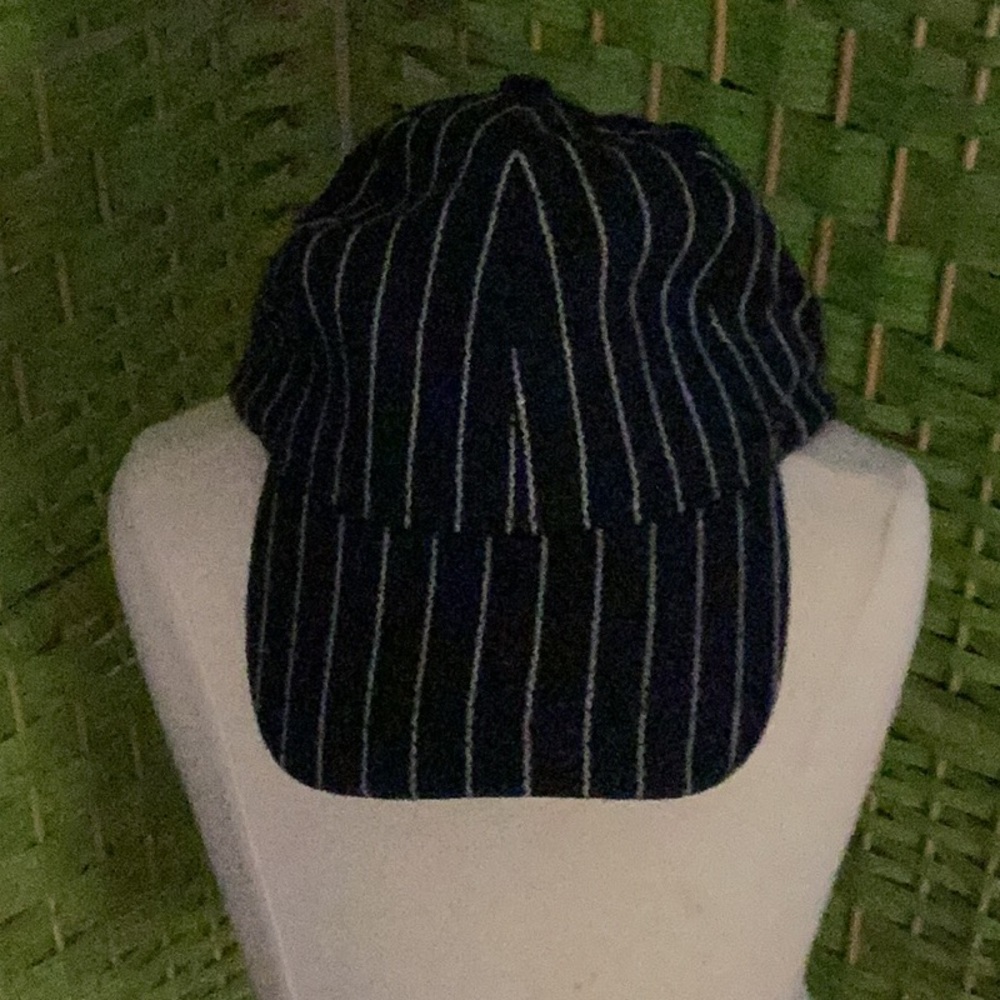 😎NWOT Cotton On Fun Hat Makes The Perfect Addition to Your Wardrobe Fun 😎